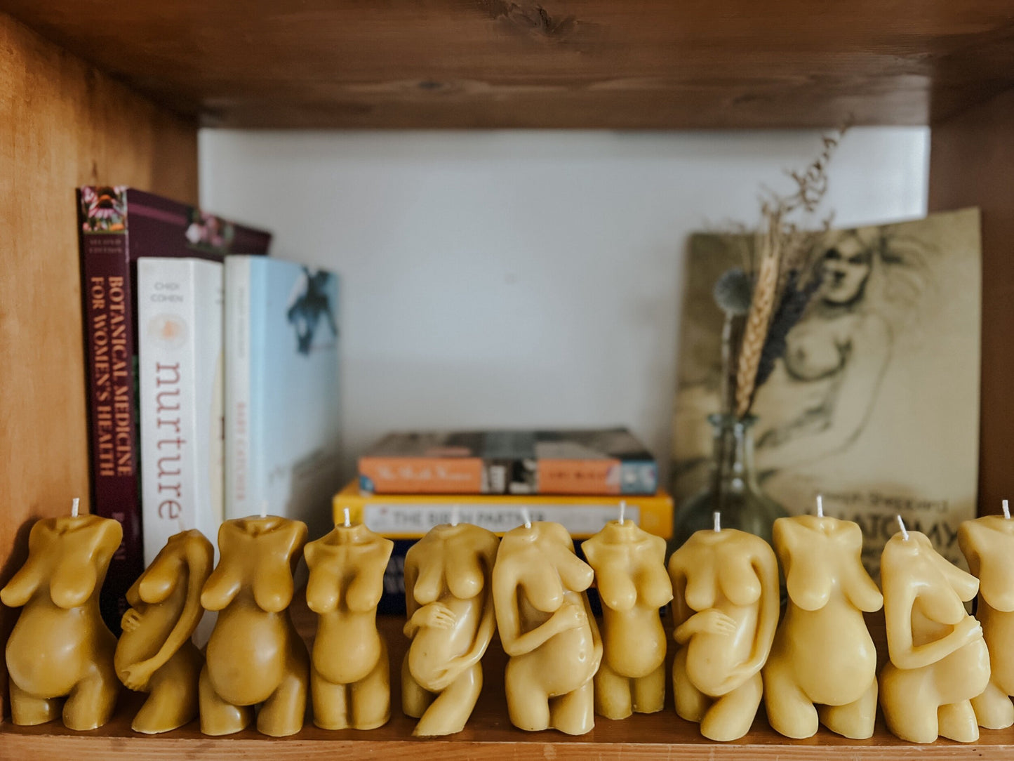 Pregnant Mama Beeswax Candle